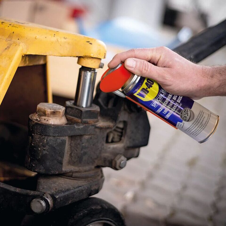 Droogsmeerspray veren