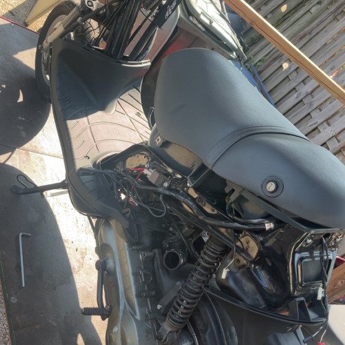 Zip 2000 orgineel 50cc nu 150cc watergekoeld
